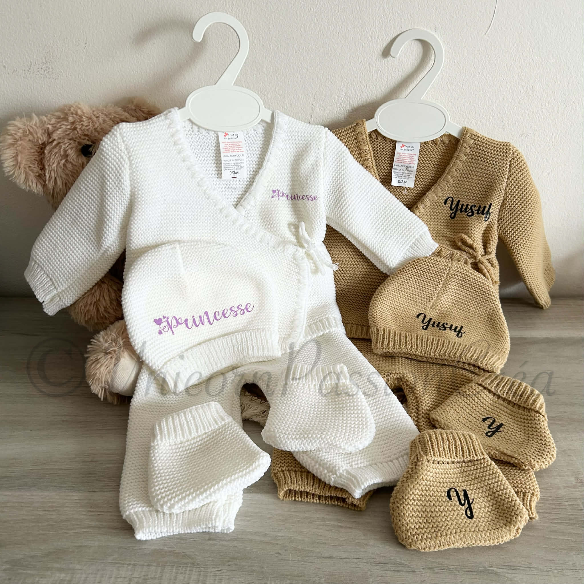 Tenue en Maille / Laine 4pcs Personnalisée