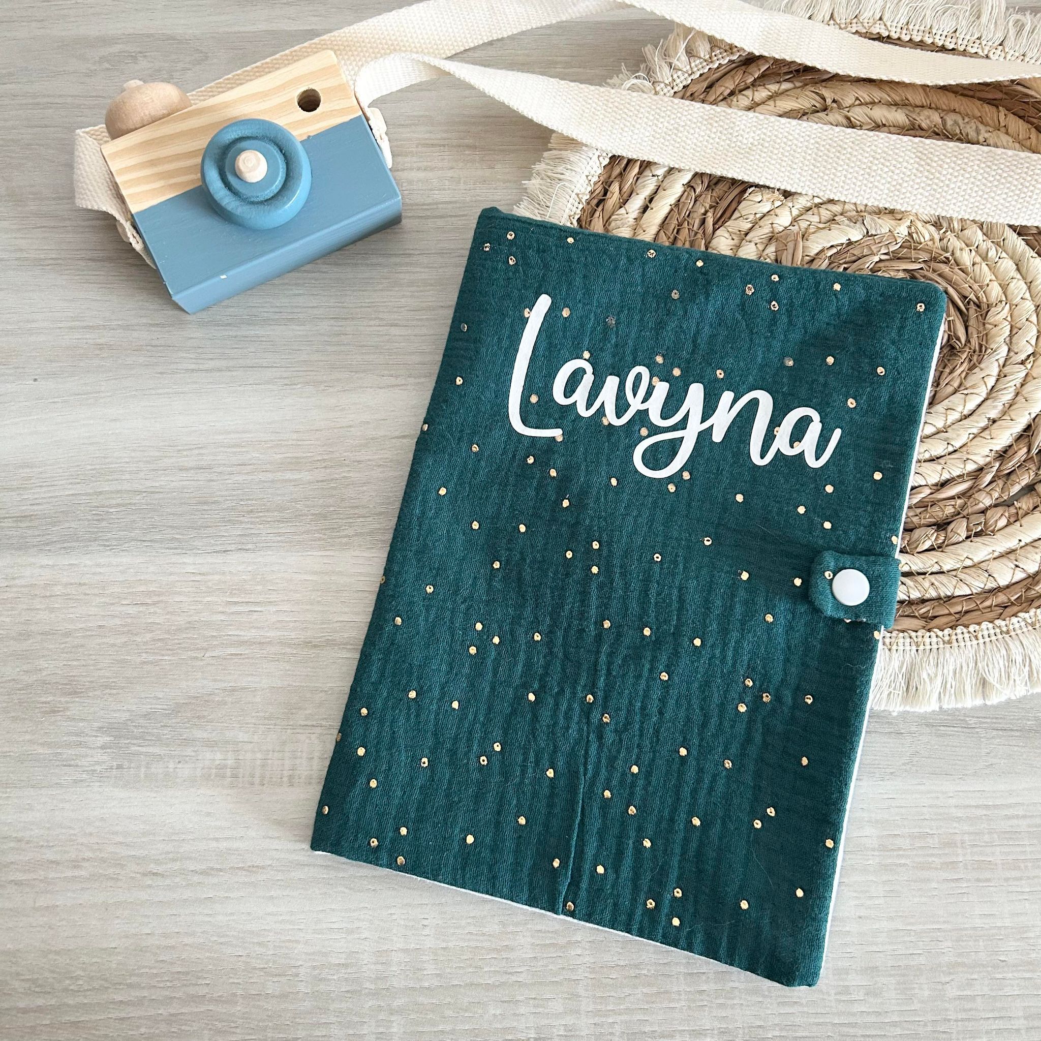 Créez et Personnalisez Votre Carnet de Santé en gaze de coton (Plusieurs Couleurs)